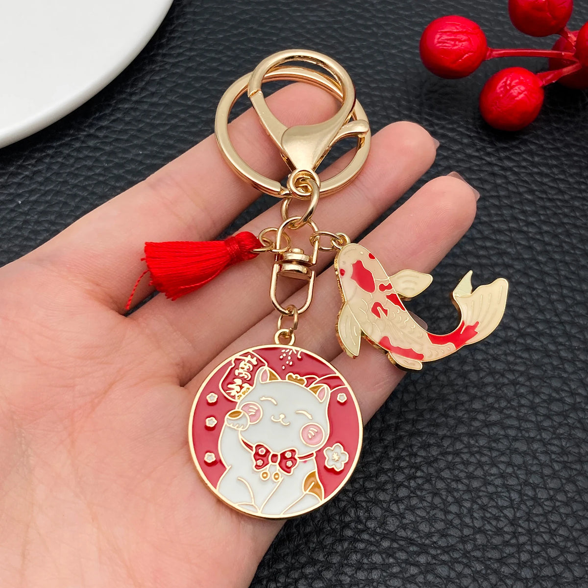 Gift Bag, Japanese Maneki-neko Keychain, Koi Fish Car Pendant, Alloy Lucky Charm, Cute Gift for Students, Creative Keychain G