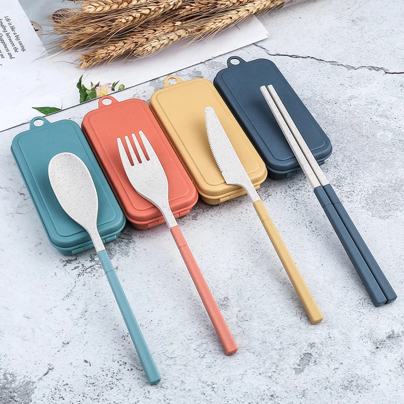 4Pcs Portable Tableware Set Wheat Straw Dinnerware Detachable Cutlery Travel Tableware Picnic Dinnerware Set Camping Cutlery 