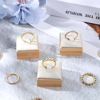 Ring Display Stands for Selling Square Bamboo Single Wood Ring Holder Organizer with Velvet Mat for Rings Trade