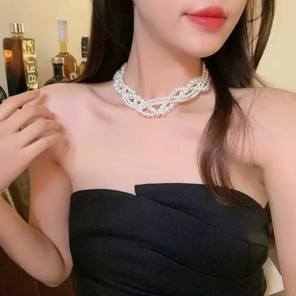 Vintage Twining Multilayer Pearl Choker Necklaces Women Elegant Imitation Pearl Clavicle Chain Party Jewelry Accessories Gift