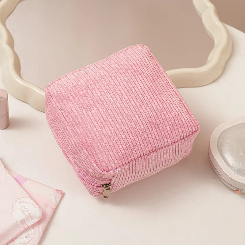 Sanitary Napkins Organizer Bags Women Portable Makeup Lipstick Travel Organizer Bag Multifunctional Mini Earphone Storage Pou