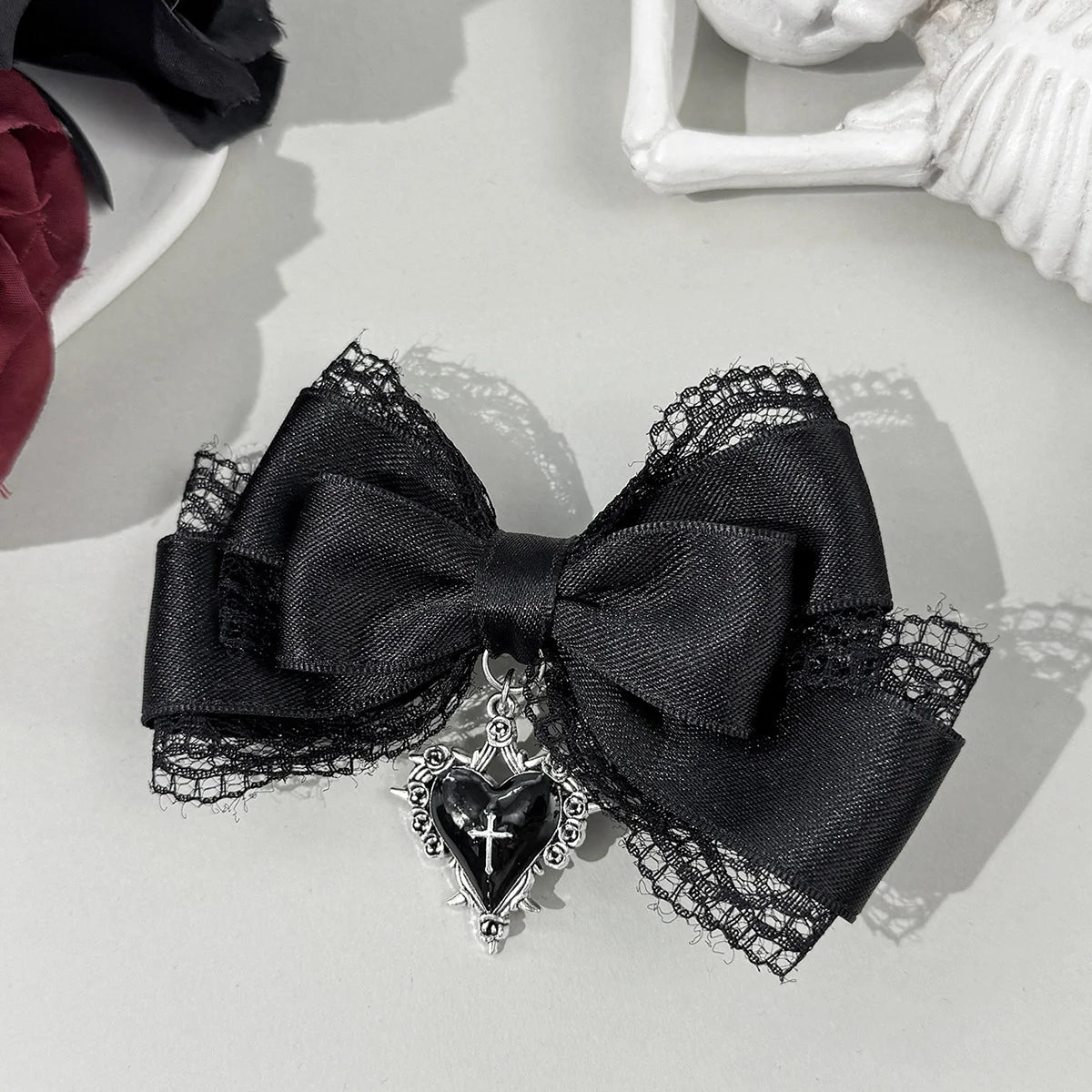 Gothic Lolita Style Hair Clip Black Ribbon Bow Fashionable Hair Clips for girls High-grade headdress