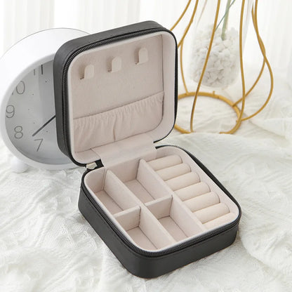 1pcs Single Layer Storage Box Ladies Travel Leather Jewelry Box Classic Black Pure White Fashion Pink Storage Box - Black