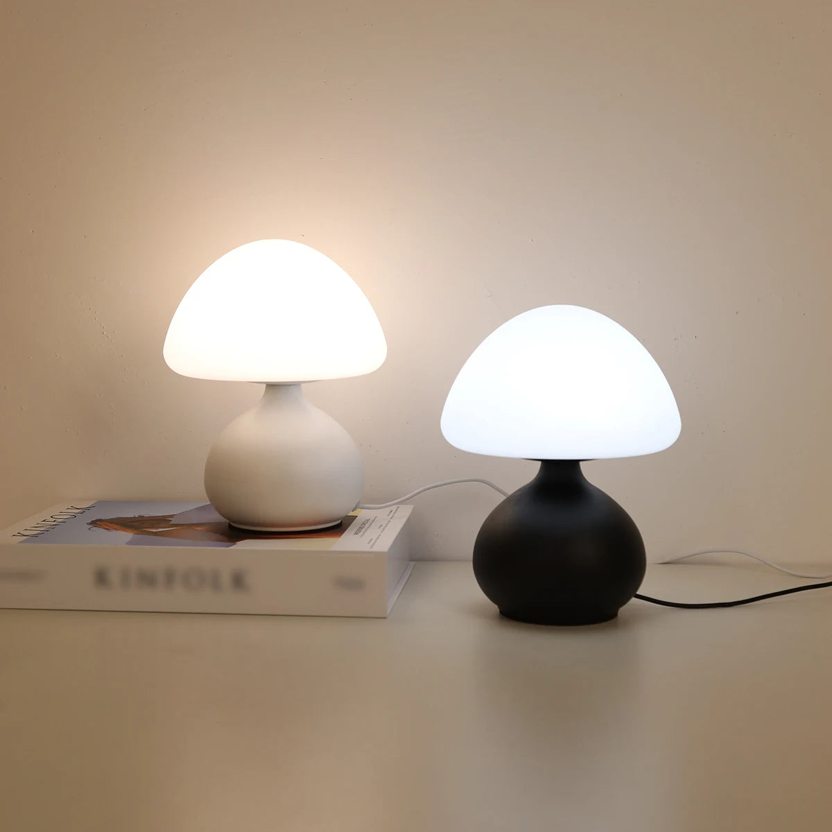 Modern minimalist mushroom table lamp with three color switching and infinite dimming for home decoration atmosphere table la