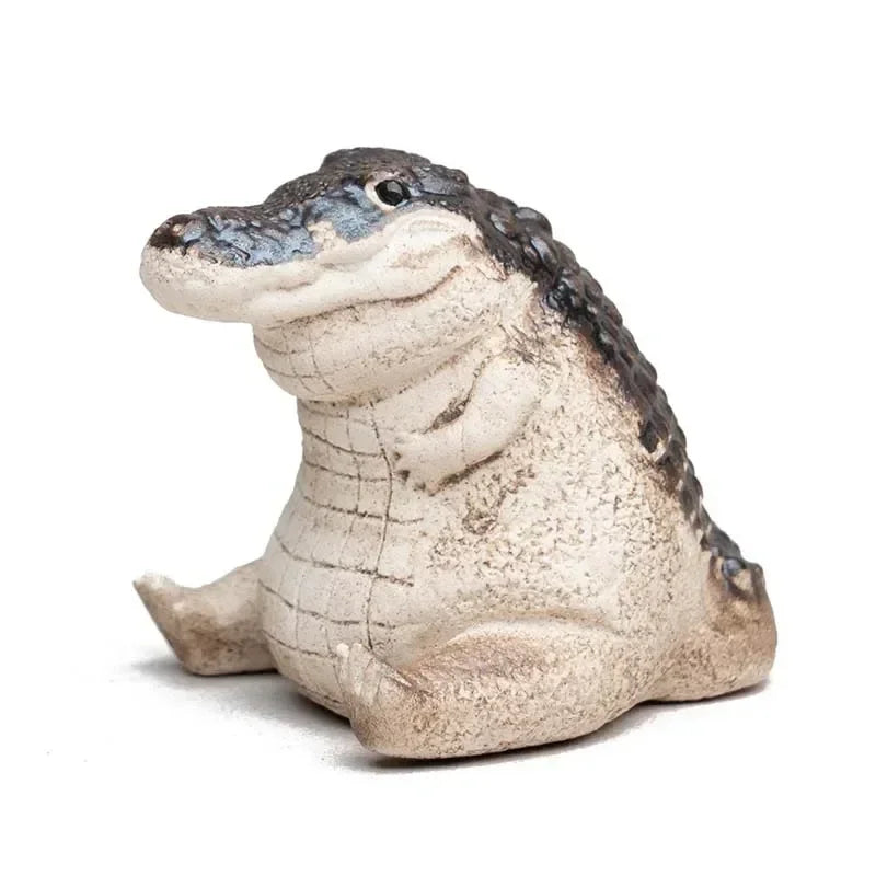 Animal Figurines Alligator Figure Chubby crocodile Ornament Resin Animal Figurines Garden Decoration for Lawn Desktop or Balc