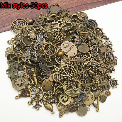 Vintage Color Mixed 20/30/50pcs Multi Styles Random Antique Bronze Charms Pendant Beads Handmade For DIY Jewelry Making Findi