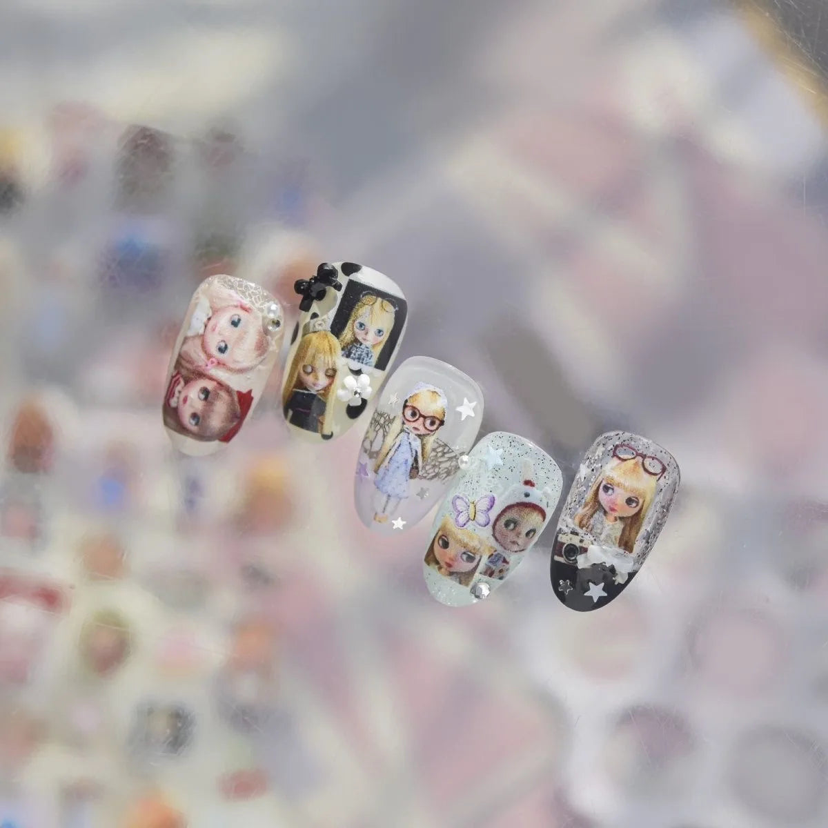 Sweet Cool Y2K Vintage Nostalgic Rag Doll Cartoon Nail Stickers, Retro Doll Nails Art Decals for Manicure Decor