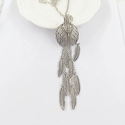 Retro Clown & Swan Pendant Sweater Necklace Rhinestone Inlaid Minimalist Metal Collar Choker Women's Fashion Accessories M101