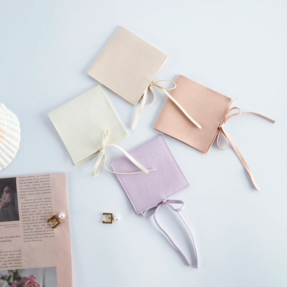 10pcs Velvet Jewelry Packaging Pouches Chic Wedding Favor Bags Cream Microfiber Cosmetic Bags Product Package Wedding Gift Ba