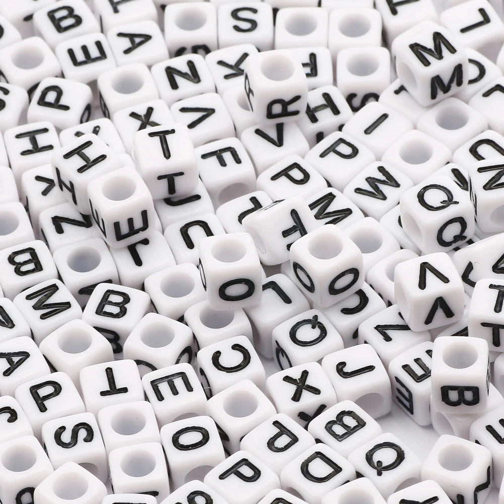 100-500pcs Square White and Black Mixed Letter Acrylic Beads Cube Loose Spacer Alphabet Beads For Jewelry Making Diy Accessor