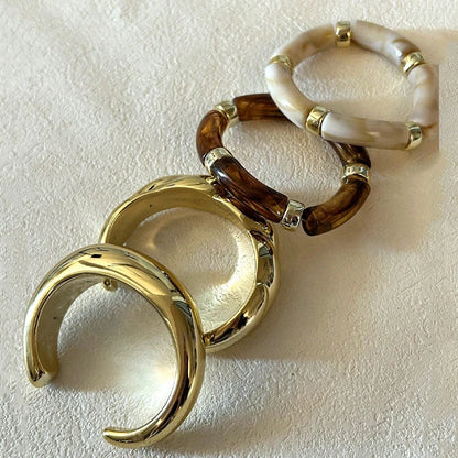 4pcs Vintage Minimalist Elegant Brown Resin Elastic Bangle Set Gold Color Smooth Open Bracelets For Women Daily Holiday Jewel