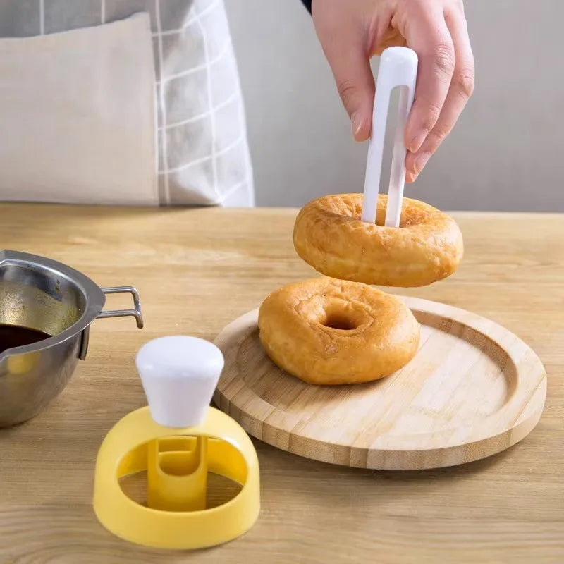 Donut Cake Mold DIY Creative Doughnuts Kitchen Tools Cooking Cutter Food Desserts Bread Pastry Chocolate Maker Baking Tool De