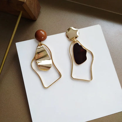 Vintage Geometry Irregular Eardrop Personality Asymmetry Dripping Oil Earrings for Women Fashion Daily Commuting Jewelry Gift