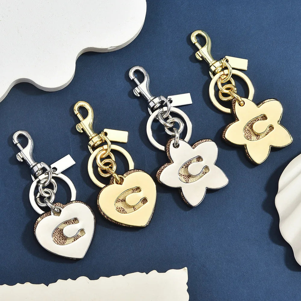 Signature Canvas Gold Heart Bag Charm Monogram Letter C Designer Purse Pendant Luxury Handbag Upgrade Personalized Gift For H