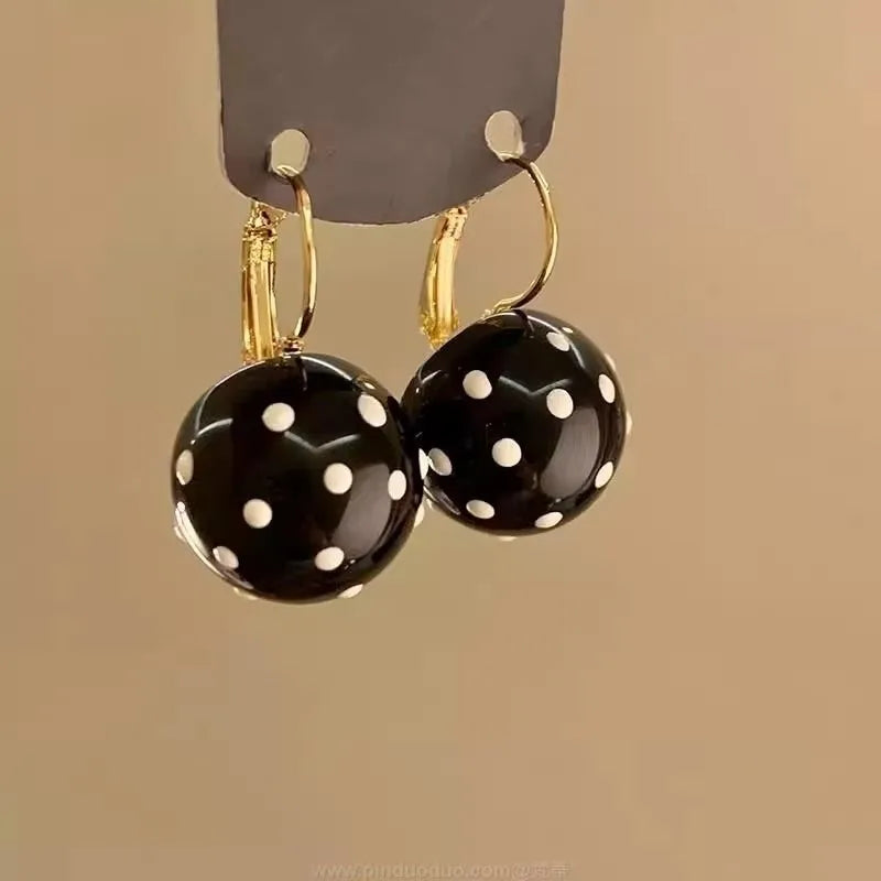 Sweet Colorful Polka Dot Enamel Geometric C-Shaped Hoop Earrings for Women Minimalist Korean Style Fashion Design Party Jewel
