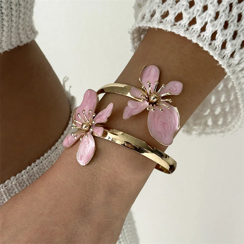 Elegant Enamel Flower Open Cuff Bracelet For Women Gold Plated Metal Pink White Blue Floral Bangles Beach Party Vacation Jewe