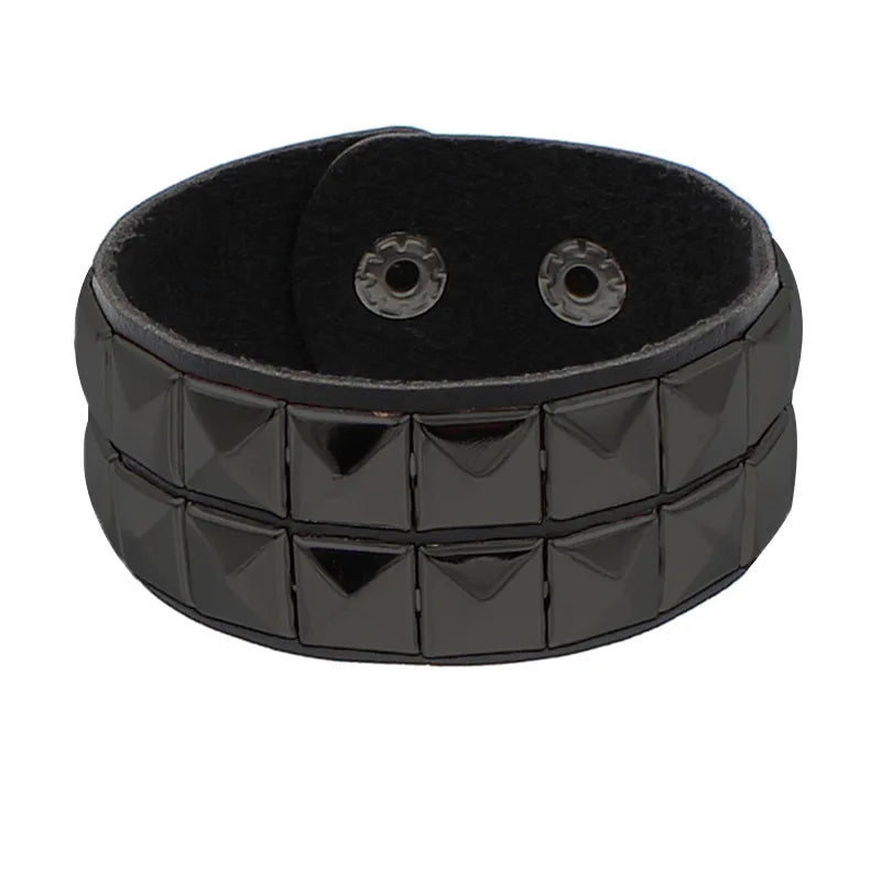 2023 New Gothic Punk PU Leather Bracelet 3 Row Cuspidal Spikes Rivet Chains Bracelet For Women Men' Friends Jewelry