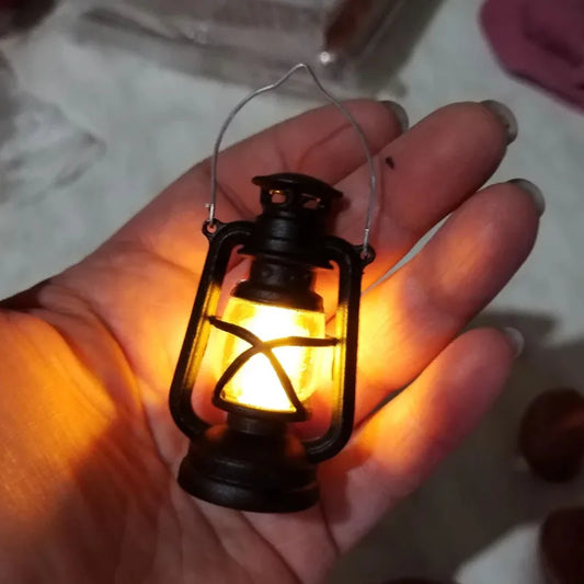 Dollhouse Mini Led Retro Glowing Pony Lantern Simulation Cande Light Night Light Dolls Miniature oil light Lamp Home Decor To