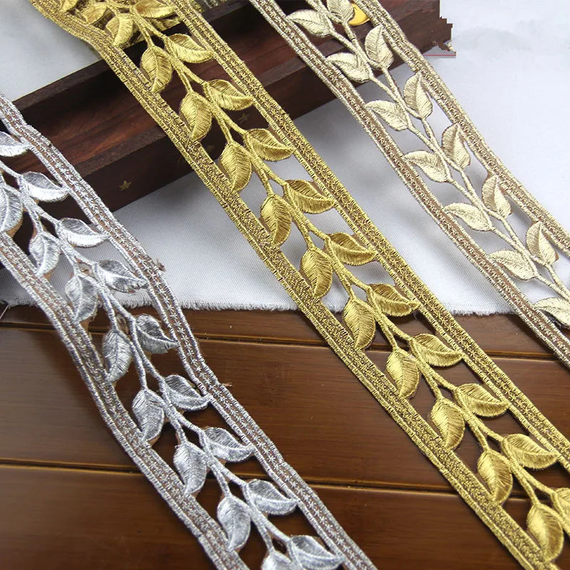 Lace Trim, 5cm Decorative Lace Trim, 5 Yards of Lace for Sewing, Embroidery Lace for Costumes, Lace for Curtains and Home Dec