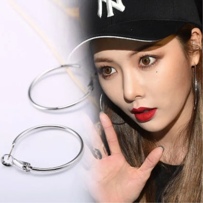 New Fashion Geometric Hollow Circle Hoop Earrings Fashion Jewelry boucle o'reilles femmes Hyperbole Brincos For Women Gilrs G