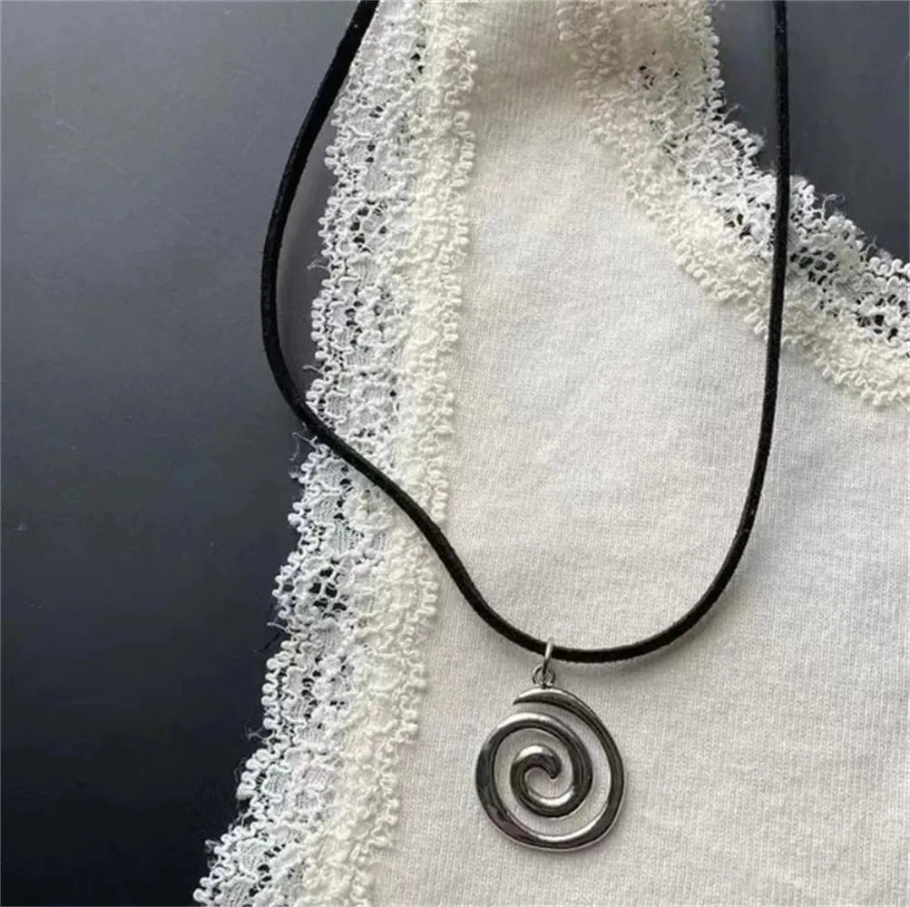 Vintage Spiral Vortex Pendant Hand-woven Leather Rope Necklace for Women Unisex Boho Pentagram Necklace Fashion 2023 Y2K Jewe
