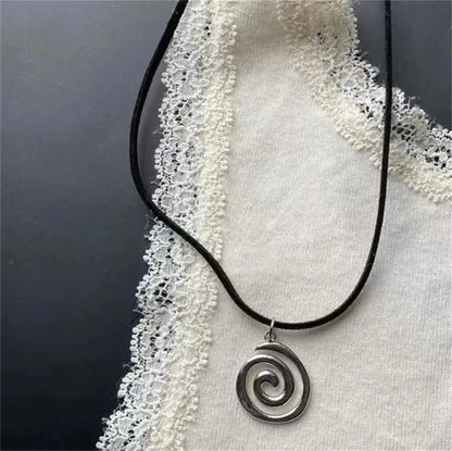 Vintage Spiral Vortex Pendant Hand-woven Leather Rope Necklace for Women Unisex Boho Pentagram Necklace Fashion 2023 Y2K Jewe