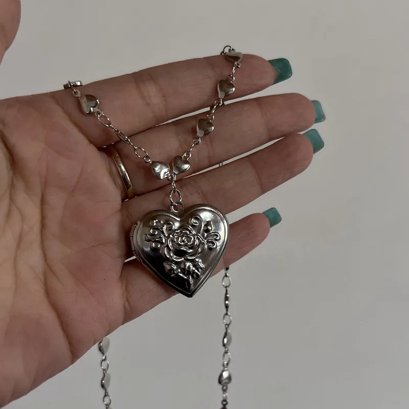 Romantic Heart Locket Pendant Openable Female Silver Color Stainless Steel Photo Frame Charm Necklace for Women Men Jewelry G