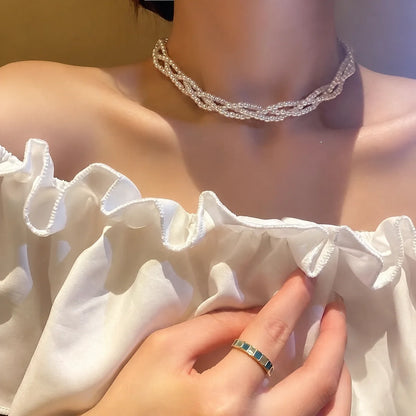 Vintage Twining Multilayer Pearl Choker Necklaces Women Elegant Imitation Pearl Clavicle Chain Party Jewelry Accessories Gift