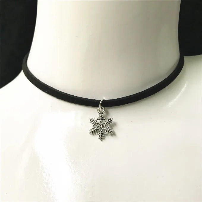 90's Inspired Gothic Lolita Punk Choker Necklace Black Velvet Suede Steampunk Torques Jewelry Statement Colar Christmas Gift 