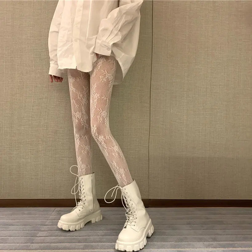 Classic Lolita Hollowed Out Lace Mesh Stockings Bottomed Pantyhose Hot Tights Japanese Lolita Retro Floral Rattan White Stock