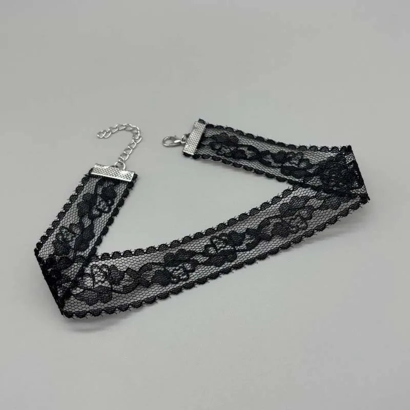 Short Lace Choker Nekclace for Women Girl Black White Color Fashion Romantic Necklace Gift for Party Neck Jewelry