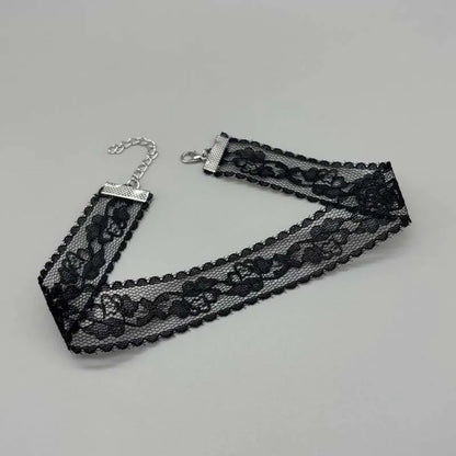 Short Lace Choker Nekclace for Women Girl Black White Color Fashion Romantic Necklace Gift for Party Neck Jewelry