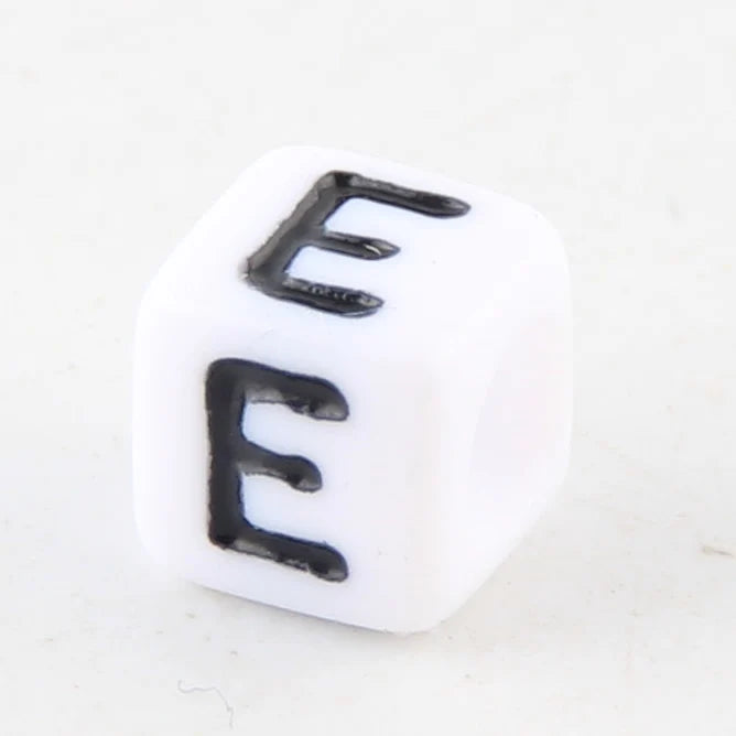 100-500pcs Square White and Black Mixed Letter Acrylic Beads Cube Loose Spacer Alphabet Beads For Jewelry Making Diy Accessor