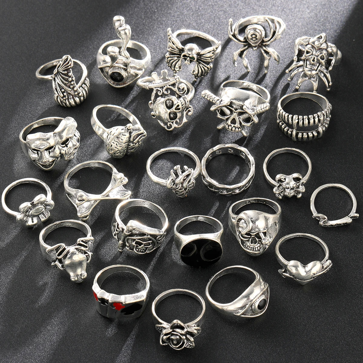 24 Pcs Gothic Skeleton Unisex Ring Set Punk Grunge Butterfly Frog Woman Man Jewelry Hip Hop Party Street Ring Accessories Gif