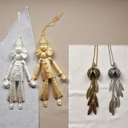 Retro Clown & Swan Pendant Sweater Necklace Rhinestone Inlaid Minimalist Metal Collar Choker Women's Fashion Accessories M101