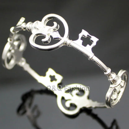 Vintage Victorian Skeleton Key Bracelet Women Man Fashion Lucky Cuff Bangle Anime HipHop Punk Charm Jewelry Creative Accessor