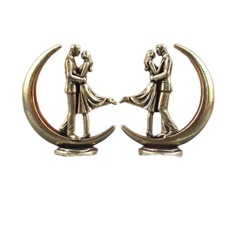 Brass Couple Hugging Figure Home Decor Statue Modern Art Couple Embracing Figurine Lover Ornament Home Decoration