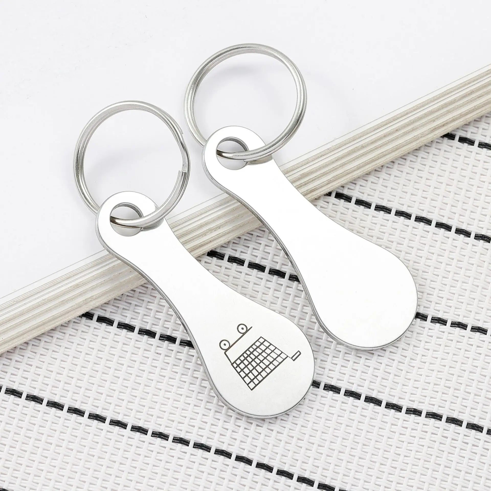  1Pcs Cart Shopping Token Trolley Key Keychain Coin Quarter Grocery Supermarket Holder Keyring Metal Ring Change Unlock Coin