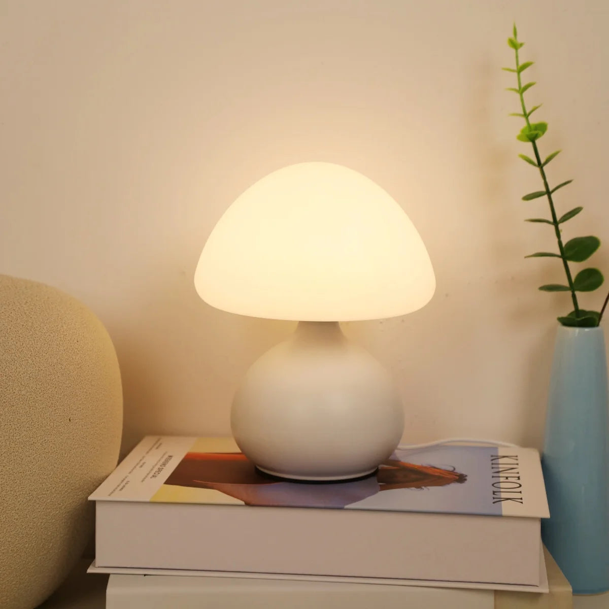 Modern minimalist mushroom table lamp with three color switching and infinite dimming for home decoration atmosphere table la