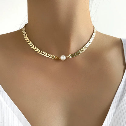 New Beads Women's Neck Chain Kpop Pearl Choker Necklace Gold Color Goth Chocker Jewelry On The Neck Pendant 2022 Collar For G