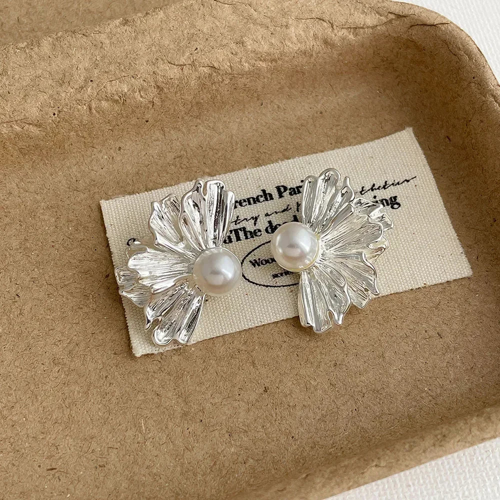 Vintage Geometry Irregular Eardrop Personality Asymmetry Dripping Oil Earrings for Women Fashion Daily Commuting Jewelry Gift