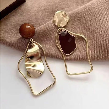 Vintage Geometry Irregular Eardrop Personality Asymmetry Dripping Oil Earrings for Women Fashion Daily Commuting Jewelry Gift