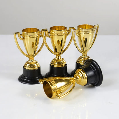 5Pcs Plastic Golden Mini Trophy Award Toys Prizes for Kids Birthday Party Favors Kindergarten Rewards Children Pinata Fillers