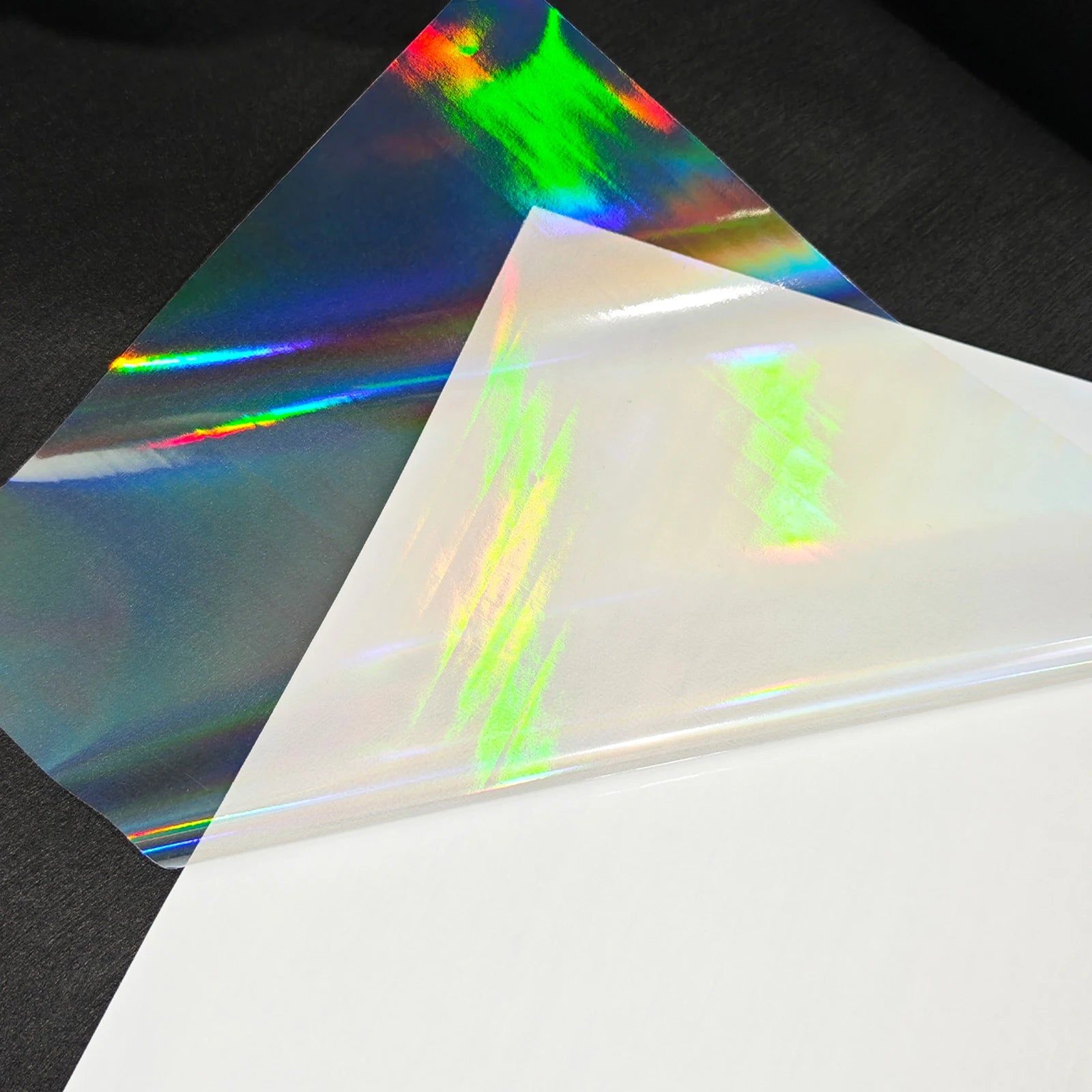 50pcs Holographic Sticker Paper 2.9 X 4.1 Inch Clear Vinyl Self-Adhesive Waterproof Transparent Cold Laminating Film for Craf