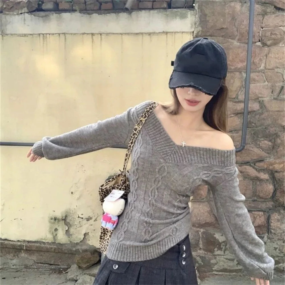 Fashion Vintage V-neck Knitted Tops Women 2025 Early Autumn New Sweaters Pullover Slim Long Sleeve Pullovers Sexy Gray Sweate