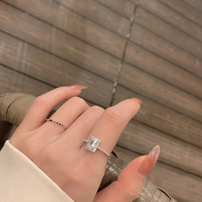 Luxury Classic Square Zircon Wedding Engagement Rings for Women Exquisite Open Adjustable Geometry Shine Rings Charm Jewelry