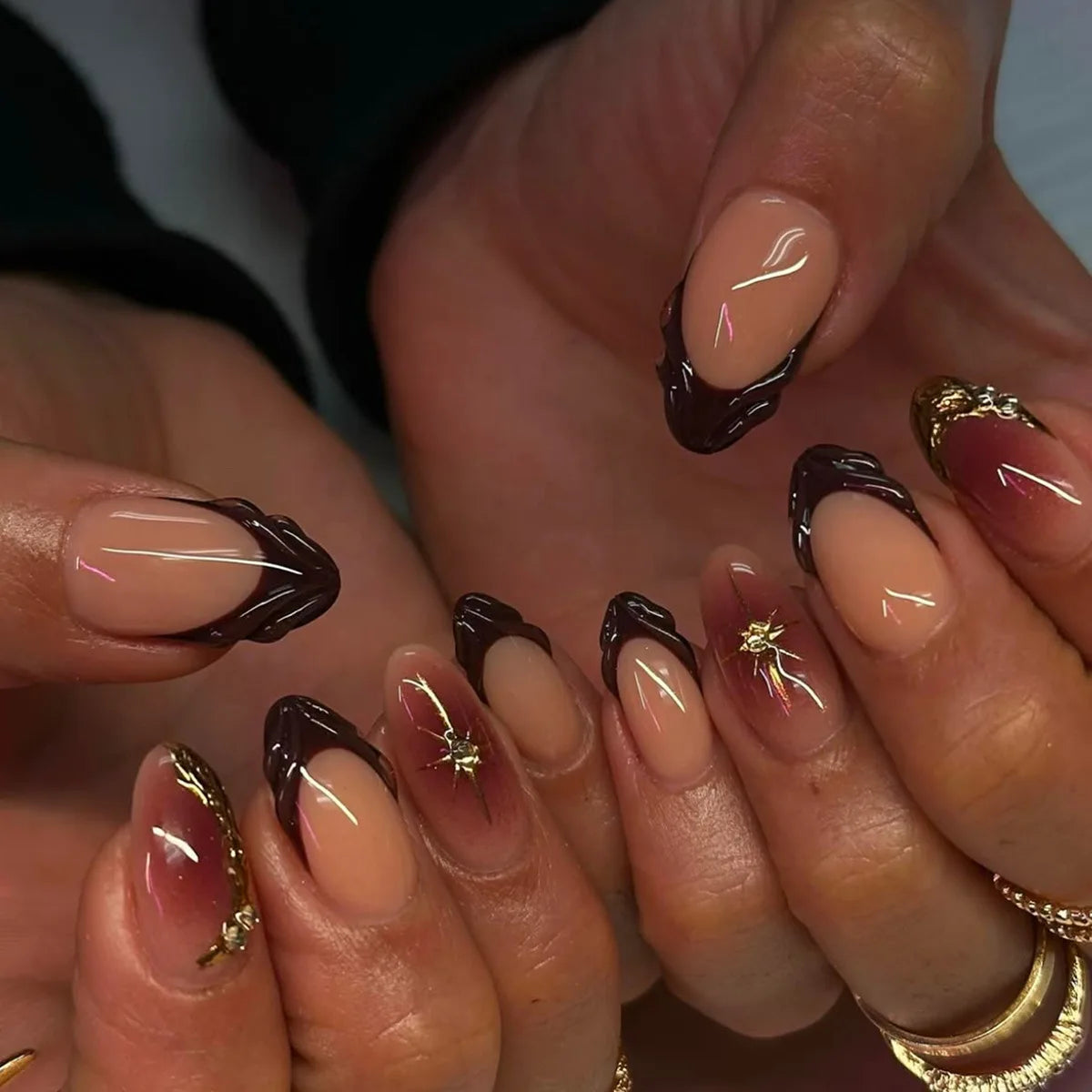 24pcs Long Almond Press on Nails False Nails with Golden Decoration Wearable Stick-on Nails Fake Nail Uñas Накладные Ногти 네일