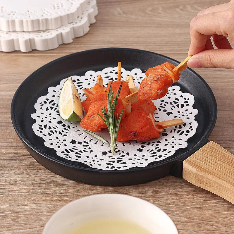 150pcs Round Paper Lace Doilies Party Decorative Tableware Placemats White Paper Mats Table Decoration
