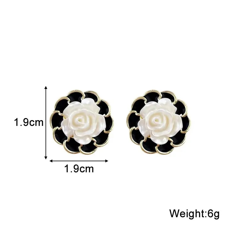 Pure White Women's Dangle Earrings Blooming Flower Acrylic Enamel Butterfly Imitation Pearl Heart Hanging Earrings Elegant Br