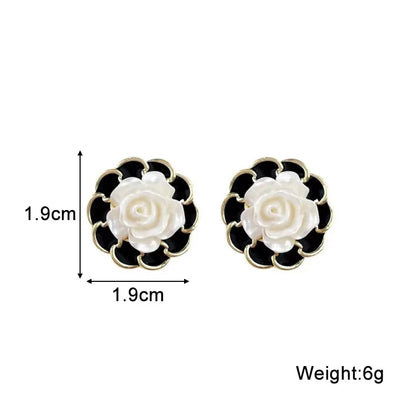 Pure White Women's Dangle Earrings Blooming Flower Acrylic Enamel Butterfly Imitation Pearl Heart Hanging Earrings Elegant Br